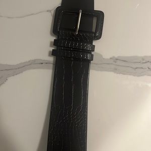 Black snakeskin belt